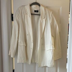 Vici Women's Cream Linen Blazer